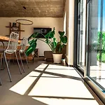 Apartamento Prázdninová Rezidence - Vilabyt S Vířivkou, Zahradou A Výhledem Na Zámek Mikulov